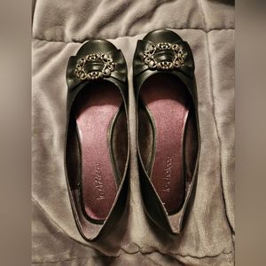 Ballet flats